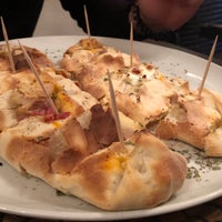 Foto diambil di Simplesmente Pizza Bar oleh Mihhail S. pada 2/2/2019