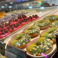 Photo taken at Krispy Kreme by 🌺Kibkae🌺 on 4/14/2023