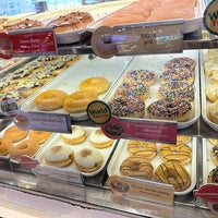 Photo taken at Krispy Kreme by 🌺Kibkae🌺 on 9/16/2023