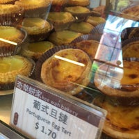 Photo taken at Kee Wah Bakery by shinnygogo on 7/24/2016
