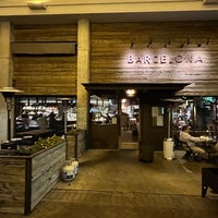 รูปภาพถ่ายที่ Barcelona Wine Bar โดย Tom 😎 C. เมื่อ 10/8/2021