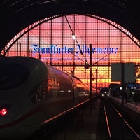 Photo taken at Frankfurt (Main) Hauptbahnhof by Raum on 11/8/2015