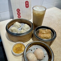 Photo taken at Swee Choon Tim Sum Restaurant by Skot B. on 2/19/2024