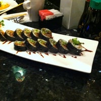 Foto tomada en Tokyo Bay Sushi Bar &amp;amp; Grill  por Gary W. el 12/28/2011