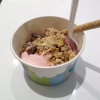 Photo taken at Story In A Cup - Premium Self Serve Frozen Yoghurt by Dannii on 4/11/2012