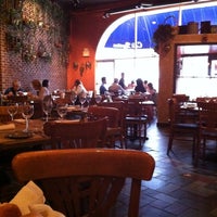 9/21/2011 tarihinde Scott K.ziyaretçi tarafından Cafe Rustica'de çekilen fotoğraf