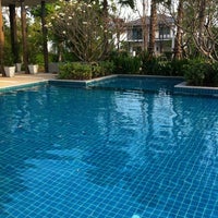 Photo taken at สระว่ายน้ำ ฮาบิเทีย2 Swiming Pool by Nok N. on 2/26/2012