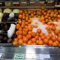 รูปภาพถ่ายที่ Gourmet Express โดย kATIE 🔱 m. เมื่อ 4/12/2012
