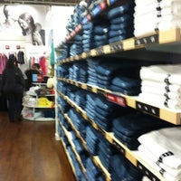 gap fairview mall