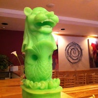 Photo taken at Merlion Singapore Cuisine by Dot H. on 2/6/2011