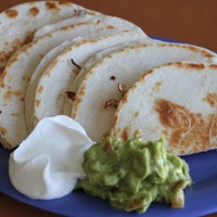 Photo prise au El Famous Burrito par Super M. le7/10/2012