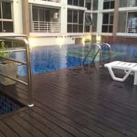 Photo taken at Swimming Pool at the Master Sathorn Executive by 🌾KoRKlao🌾 on 6/14/2012