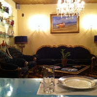 Foto diambil di Casa Pizza oleh Bruna M. pada 1/5/2012