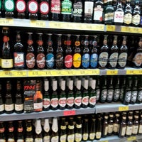 Photo taken at Supermercado Mambo by Juninho R. on 5/16/2012