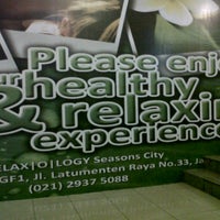 Photo taken at RELAX|O|LOGY by Aiu N. on 7/31/2012