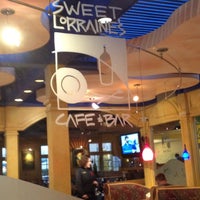 Foto tirada no(a) Sweet Lorraine&amp;#39;s Cafe &amp;amp; Bar por Gracie J. em 5/4/2012