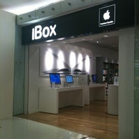 รูปภาพถ่ายที่ iBox โดย orenGie เมื่อ 8/9/2011