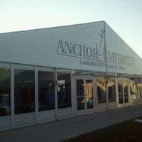 11/3/2011 tarihinde Steven E.ziyaretçi tarafından Anchor Industries'de çekilen fotoğraf