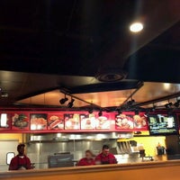 Das Foto wurde bei OMG! Burgers von J.A. L. am 12/10/2011 aufgenommen