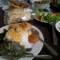 Photo taken at Hajah Maimunah Restaurant (Bencoolen) by Annalicia Maria B. on 10/3/2011