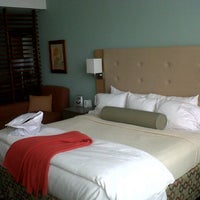Foto diambil di Hotel Indigo Athens Downtown - Univ Area oleh Remi L. pada 7/17/2012