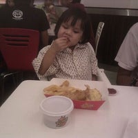 Photo taken at Texas Chicken by DianDiana on 9/2/2011