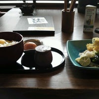 Photo taken at うどん屋 いけ麺 by Satoru F. on 9/25/2011