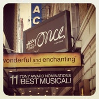 Das Foto wurde bei Once the Musical von Kate R. am 6/10/2012 aufgenommen