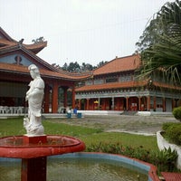 Photo taken at Templo Budista Kuan Yin by Alexandre B. on 11/6/2011