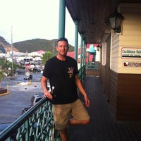 Foto tomada en Caribbean Saloon  por Chris ℳ. el 2/28/2012