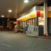 Foto scattata a Shell da John S. il 10/22/2011