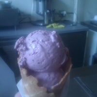 Photo taken at Bluebird Ice Cream by Allison G. on 5/29/2012