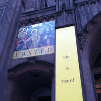 Photo taken at Fifth Avenue Presbyterian Church by MaRiNi🌷 A. on 4/8/2012