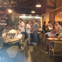 Photo prise au Kitut&amp;#39;s Grill Bar par Ricardo F. le8/25/2012