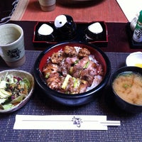 Photo taken at Kushi-tei of Tokyo by Ory A. on 9/7/2012