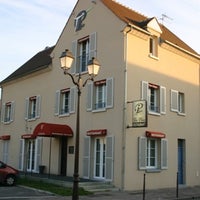 7/10/2012 tarihinde Office de Tourisme de Roissy C.ziyaretçi tarafından The Place'de çekilen fotoğraf