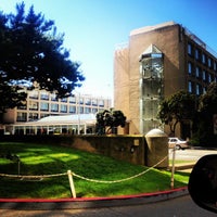 Foto tomada en University of California, San Francisco (UCSF)  por David G. el 5/4/2012