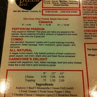 รูปภาพถ่ายที่ The Pizza Peel โดย Didi S. เมื่อ 5/24/2012