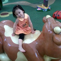 Photo taken at Splash Park @Northpoint Shopping Mall by Hy L. on 4/5/2012