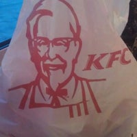 Foto tomada en KFC  por Rikash A. el 4/30/2012