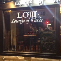 รูปภาพถ่ายที่ Lounge of III โดย Justin C. เมื่อ 8/22/2012