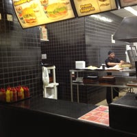 รูปภาพถ่ายที่ Prime Dog โดย sandro m. เมื่อ 5/10/2012