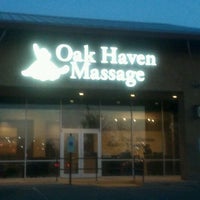 Photo prise au Oak Haven Massage Austin par Jim H. le4/7/2012