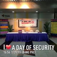 Photo taken at ห้องสุพรรณหงส์ ศูนย์ปฏิบัติการการบินไทย อาคาร A1 ชั้น 2 by Chansida L. on 1/29/2013