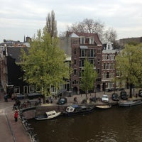Foto tomada en Amsterdam Wiechmann Hotel  por Polina K. el 5/2/2013