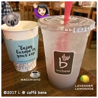 Photo taken at Caffe Bene by 💕i /@yumyum.in.the.tumtum on 5/28/2017