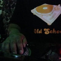 รูปภาพถ่ายที่ Spinners โดย DJ 5-Oh เมื่อ 4/15/2013
