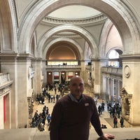 Photo taken at The Metropolitan Museum of Art Store at Newark Airport by Yavuz B. on 3/20/2019
