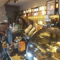 Photo taken at Starbucks by Waldo C. on 10/3/2016