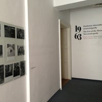 10/18/2013 tarihinde Katka B.ziyaretçi tarafından Galéria Cypriána Majerníka'de çekilen fotoğraf